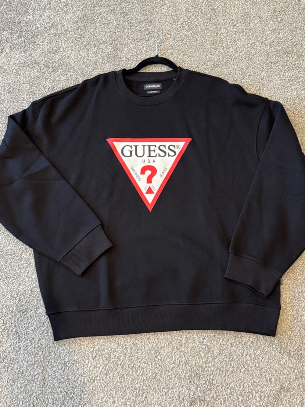 GUESS Black Crewneck with Red Triangle Logo oversized - Picture 2 of 5